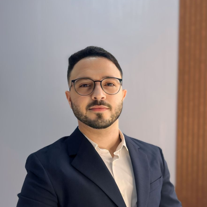 Dr. Caio Siqueira